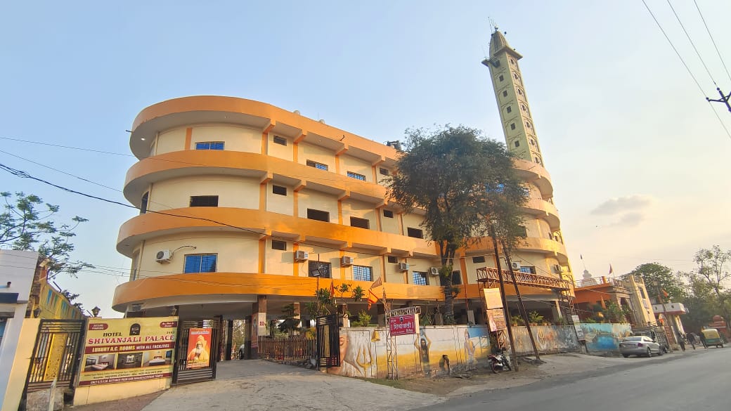 HOTEL SHIVANJALI PALACE